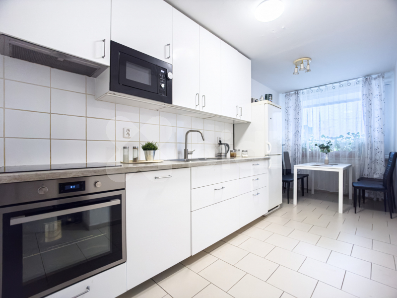 Prodej útulného bytu 3+1 s velkou lodžií - Na