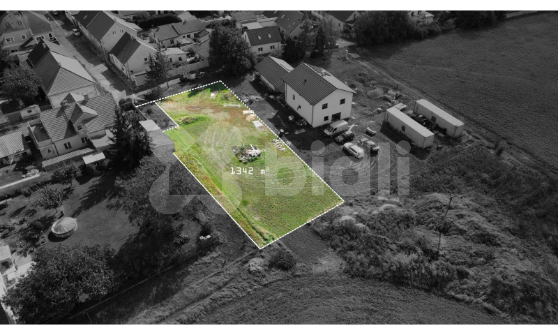 Prodej pozemku 1 342 m² v obci Pchery