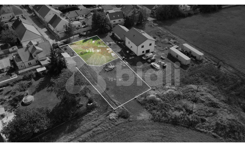 Prodej pozemku 635 m² v obci Pchery