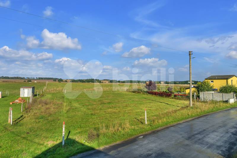 Prodej stavebního pozemku 1544 m² a travního